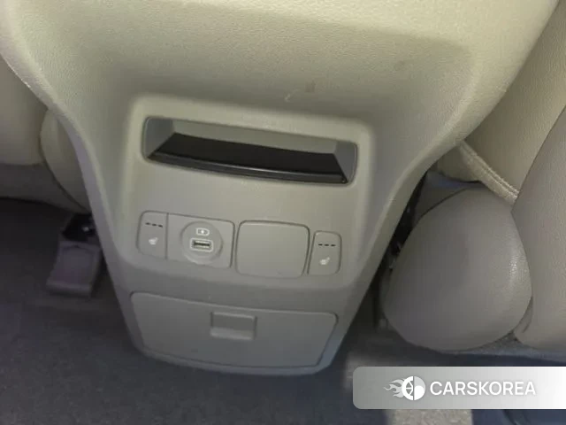 Kia The New Carnival id 3440003 из Кореи 7