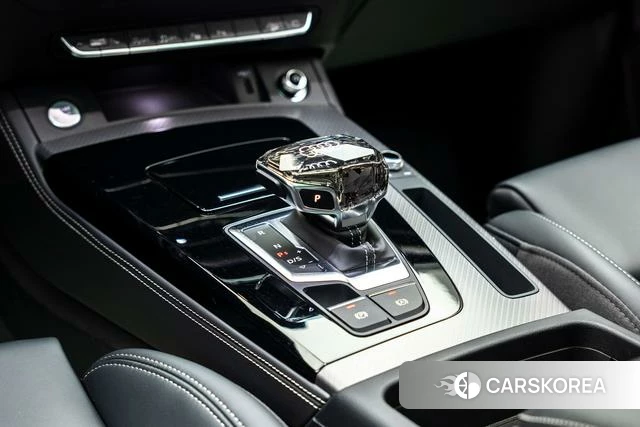 Audi Q5L id 4272711 из Китая 7