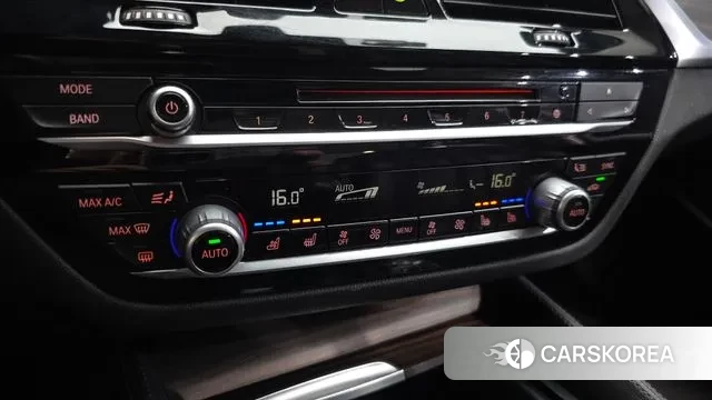 BMW 5 Series (G30) id 2966482 из Кореи 7