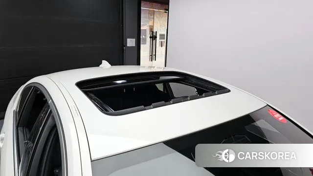 BMW 5 Series (G30) id 3388927 из Кореи 7