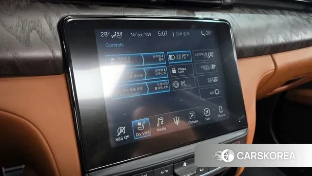 Maserati Quattroporte id 3402872 из Кореи 7