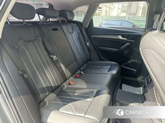 Audi Q5L id 4221750 из Китая 7
