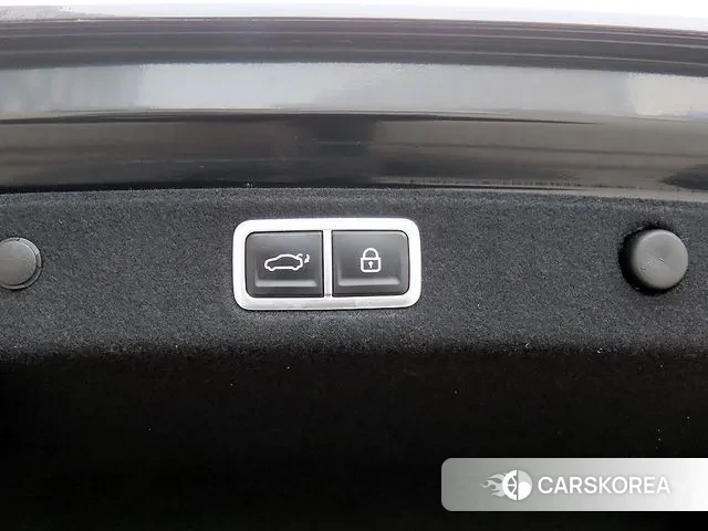 Hyundai Grandeur Hybrid (GN7) id 3770511 из Кореи 7