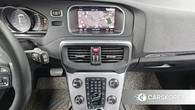 Volvo V40 Cross-Country id 3598966 из Кореи 7