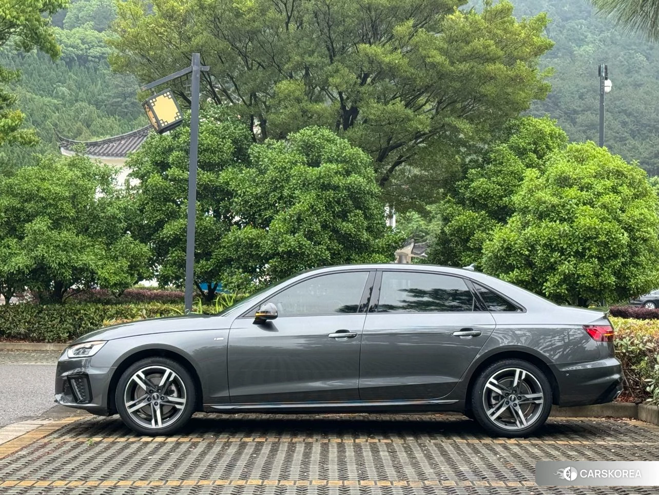 Audi A4L id 4455488 из Китая 7