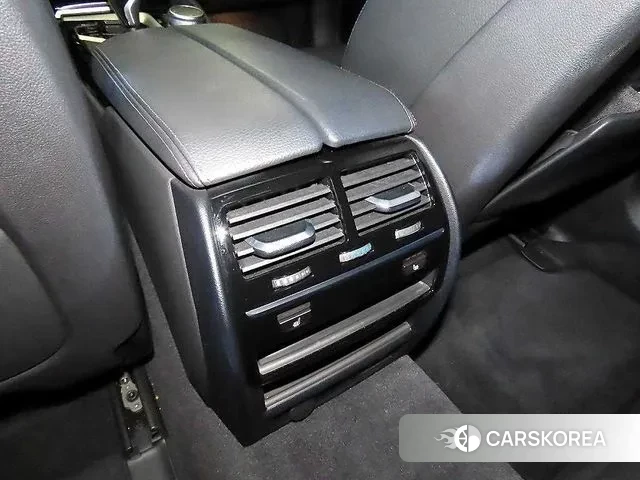 BMW 5 Series (G30) id 3402671 из Кореи 7