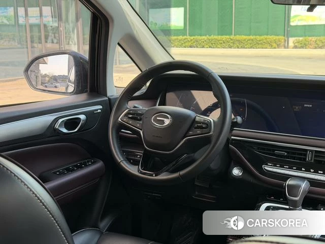 GAC Trumpchi Trumpchi M6 id 4209232 из Китая 7