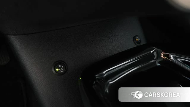 Toyota Prius 4th Generation id 4425055 из Кореи 7