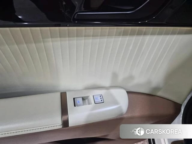 Hyundai Grandeur Hybrid (GN7) id 3856449 из Кореи 7