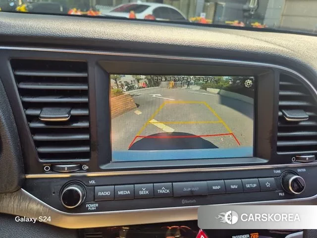 Hyundai Avante AD id 3096024 из Кореи 7