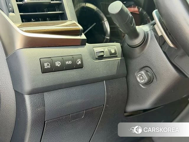 Lexus LX id 4342106 из Китая 7