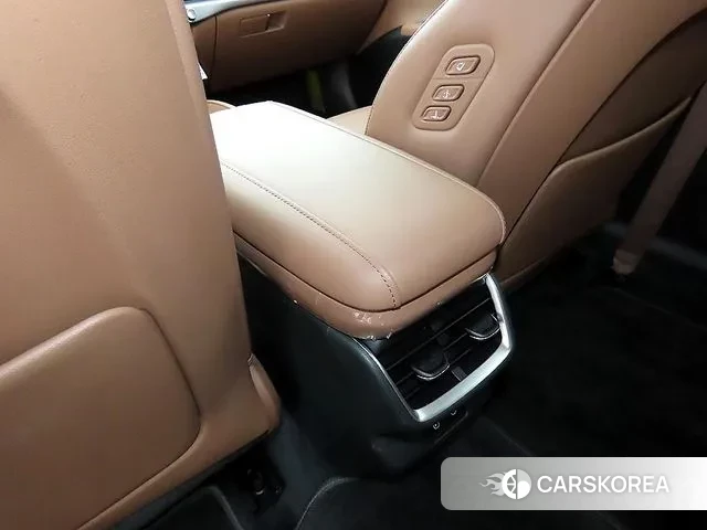 Hyundai Grandeur (GN7) id 3522398 из Кореи 7