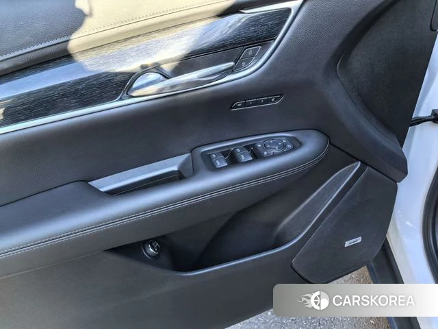 Cadillac XT5 id 3856895 из Китая 7