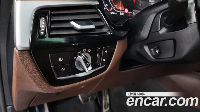 BMW 5 Series (G30) id 2839456 из Кореи 7