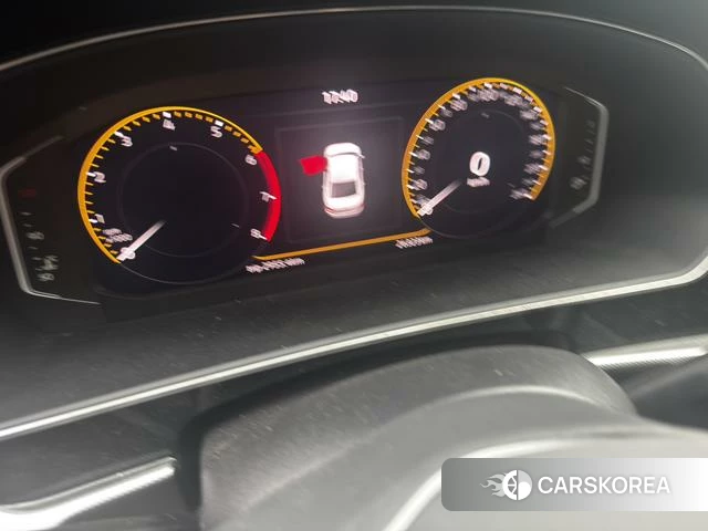 Volkswagen Passat id 4257733 из Китая 7