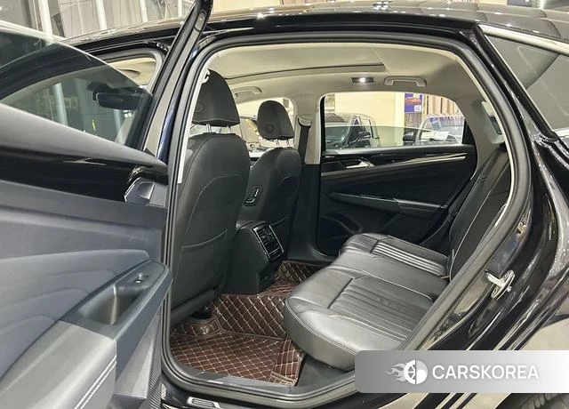 Volkswagen Passat id 4290550 из Китая 7