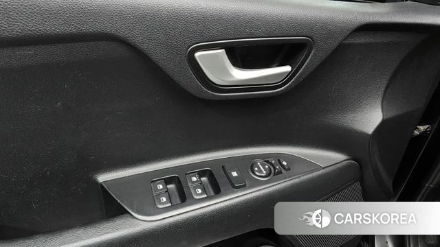 Kia Stonic id 4760467 из Кореи 7