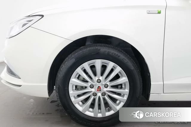 Roewe Ei5 id 4254378 из Китая 7