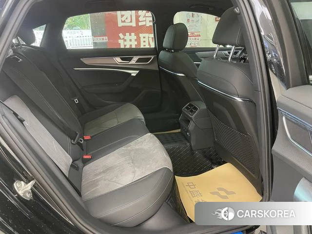 Audi A6L id 4348848 из Китая 7