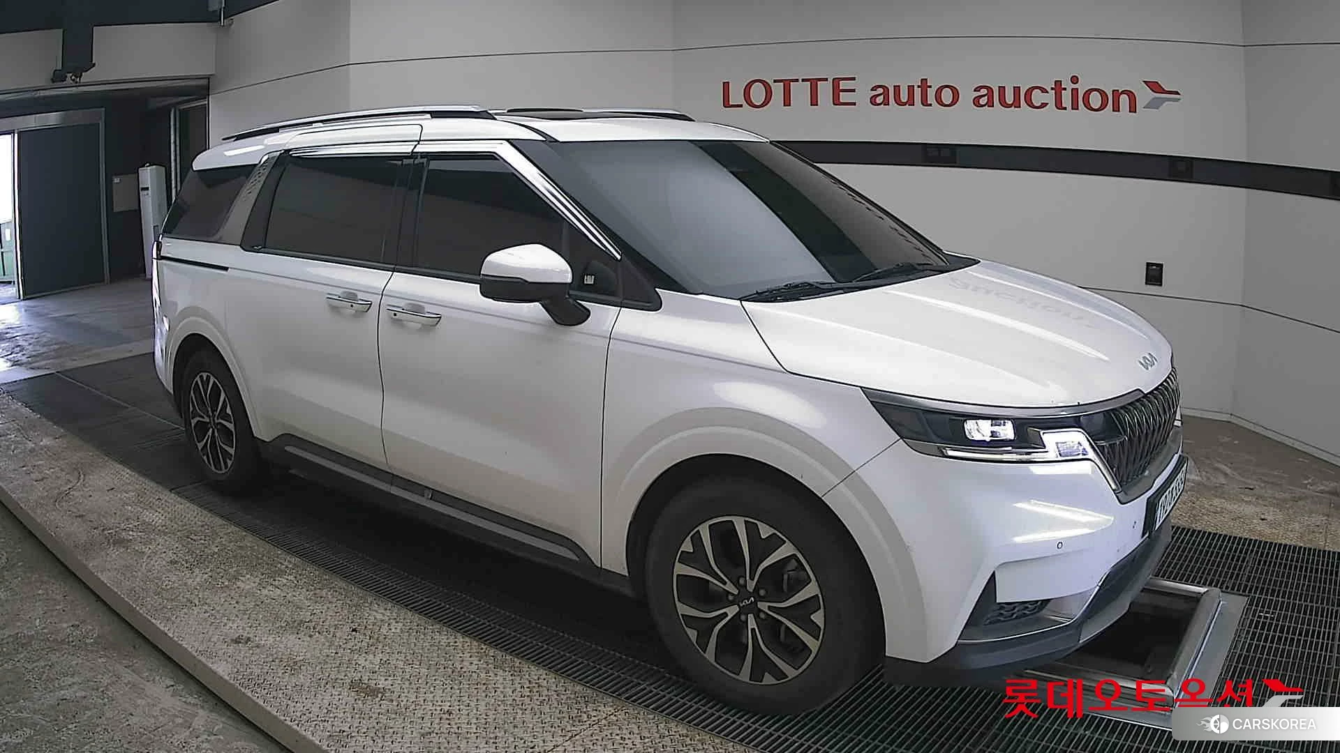 Kia Carnival id 3882082 из Кореи 7