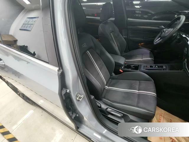 Volkswagen Golf id 4260223 из Китая 7