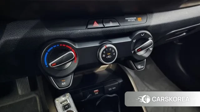 Kia Stonic id 3029411 из Кореи 7