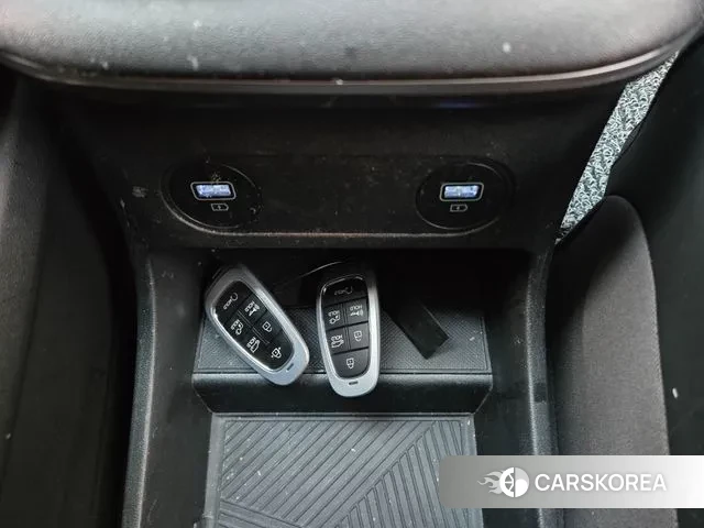 Hyundai Ionic 5 id 3448427 из Кореи 7