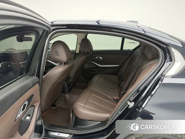 BMW 3 series id 4335779 из Китая 7