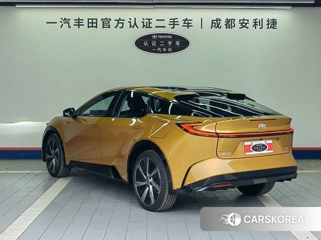 Toyota bZ5 id 4261115 из Китая 7