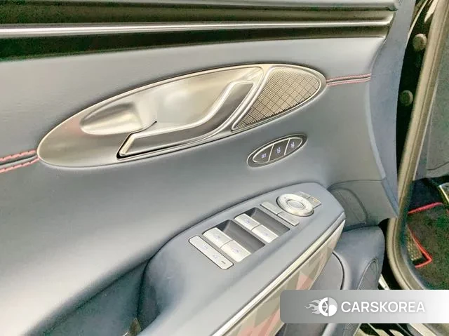 Genesis GV70 id 3734560 из Кореи 7