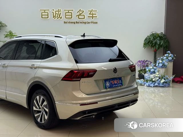 Volkswagen Tiguan L PHEV id 4209979 из Китая 7