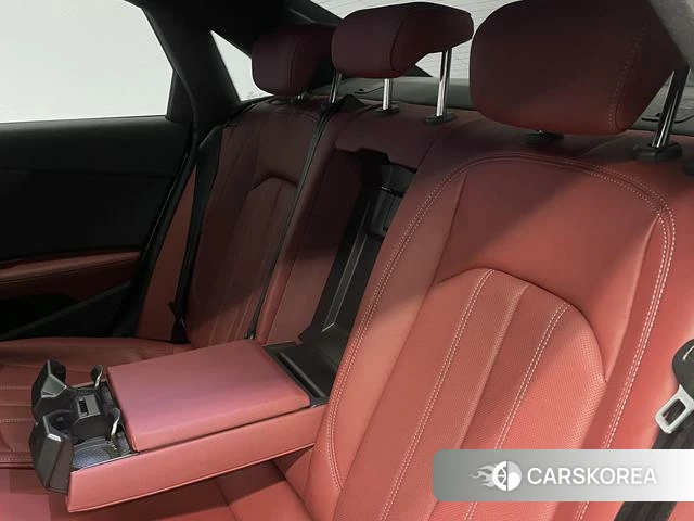 Audi A4L id 4348517 из Китая 7