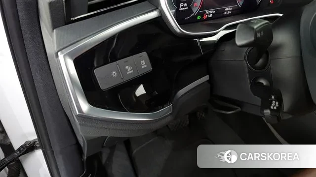 Audi Q3 (F3) id 3296847 из Кореи 7