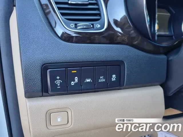 Kia The New Carnival id 2917612 из Кореи 7