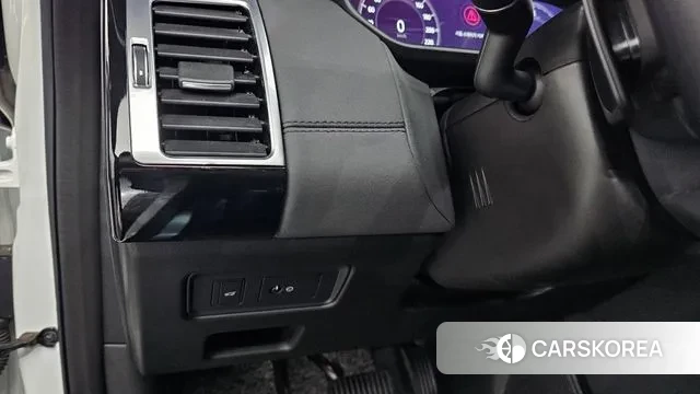 Land Rover Discovery 5 id 3599177 из Кореи 7