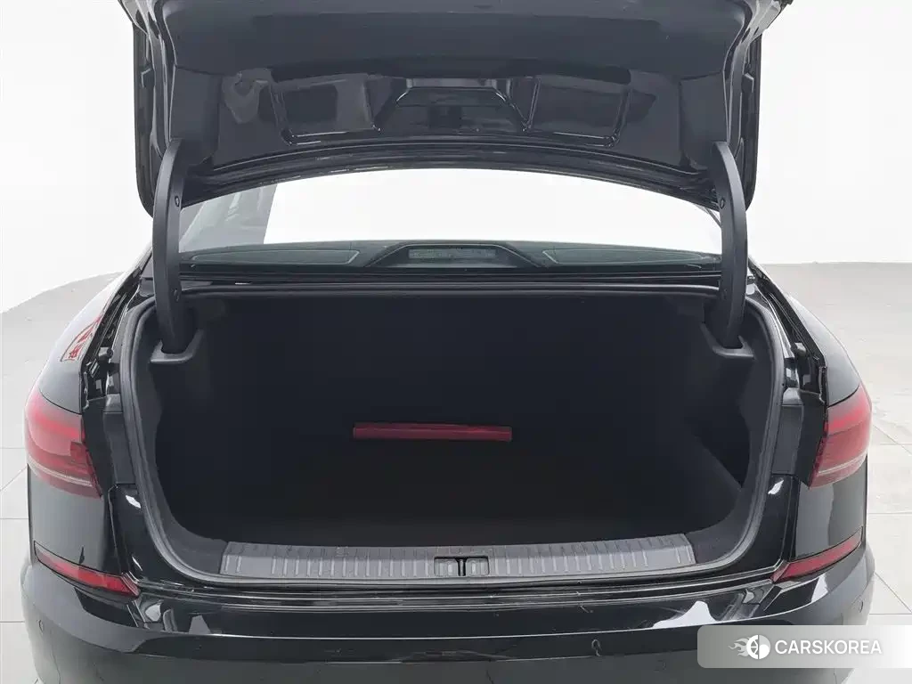 Volkswagen Passat id 4548113 из Китая 7