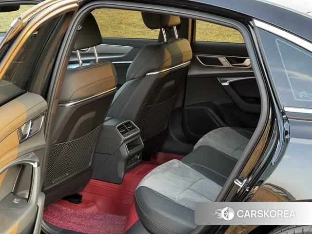 Audi A6L id 4241680 из Китая 7