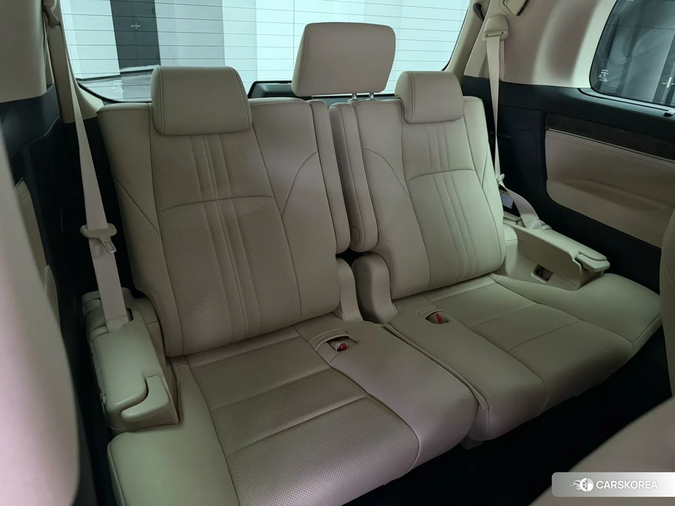 Toyota Elfa id 4455123 из Китая 7