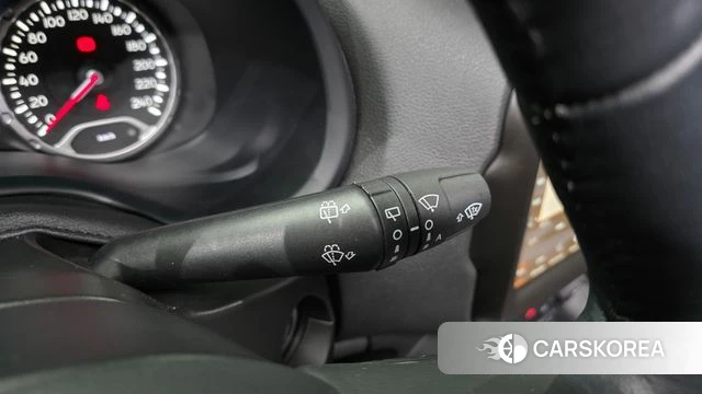 Jeep Renegade id 3953089 из Кореи 7