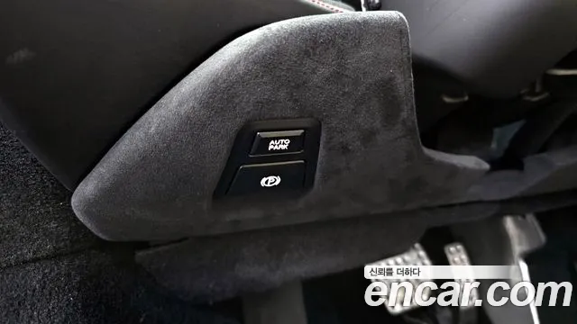 Ferrari SF90 Stradale id 2570734 из Кореи 7