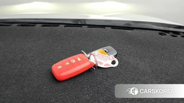 Kia Niro id 4620460 из Кореи 7