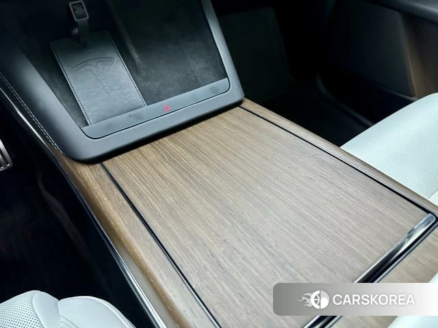 Tesla Model X id 4222209 из Китая 7