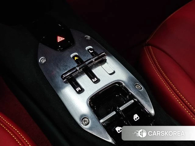 Ferrari 296 GTB id 3940490 из Кореи 7