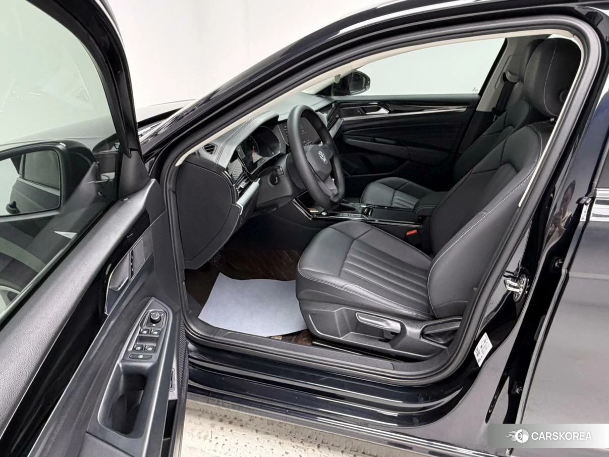 Volkswagen Passat PHEV id 4407599 из Китая 7