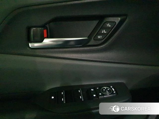 Toyota Prius 5th Generation id 4177720 из Кореи 7