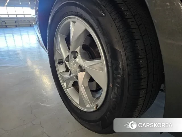 Hyundai Avante (CN7) id 3443693 из Кореи 7