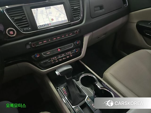 Kia The New Carnival id 4658143 из Кореи 7