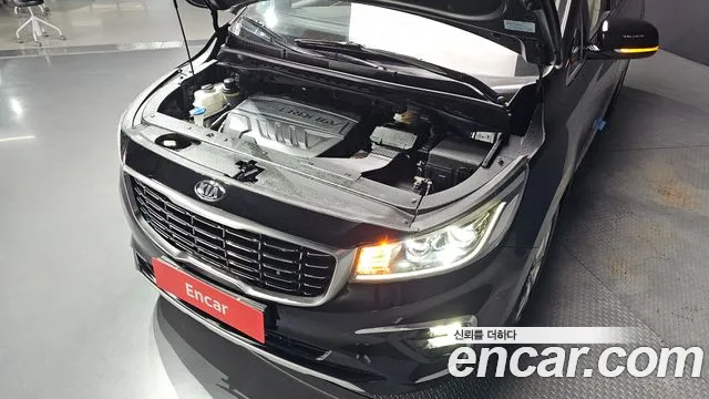 Kia The New Carnival id 2785412 из Кореи 7