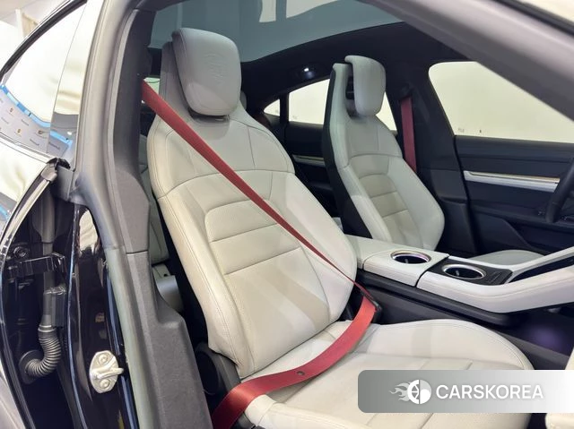 Porsche Taycan id 4354504 из Кореи 7