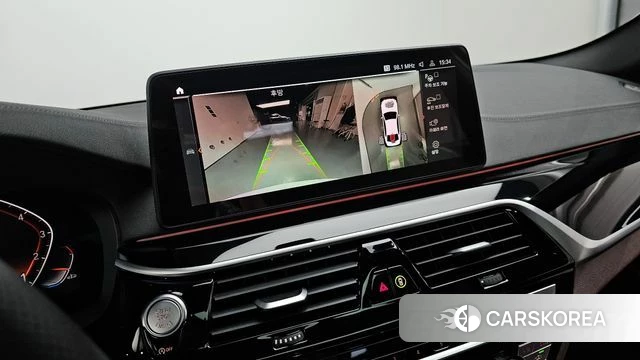 BMW 5 Series (G30) id 4201517 из Кореи 7